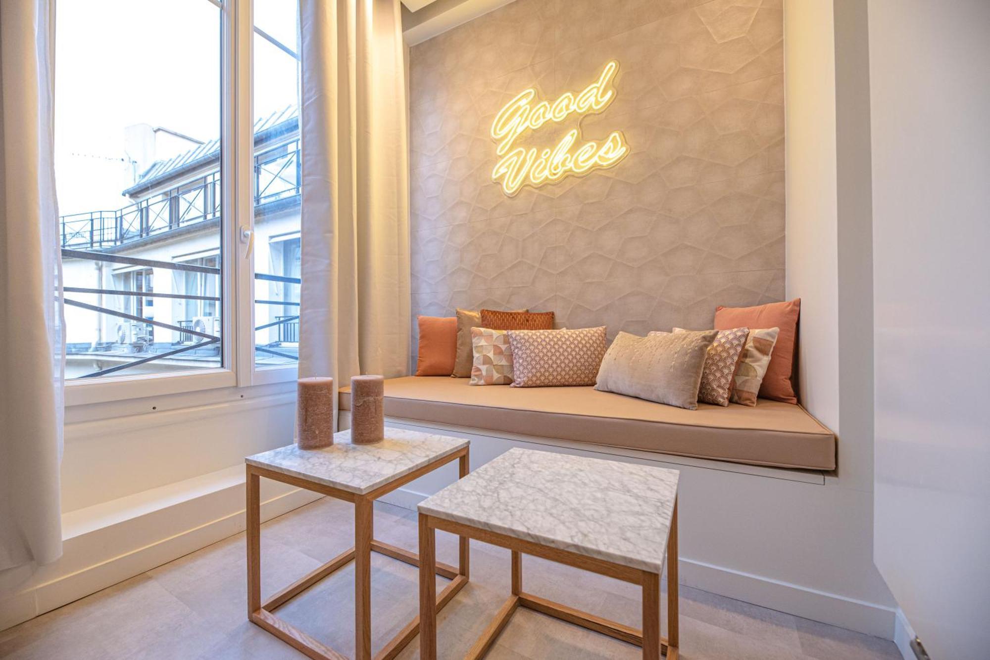 Amazing Flat - Champs Elysees * Parijs