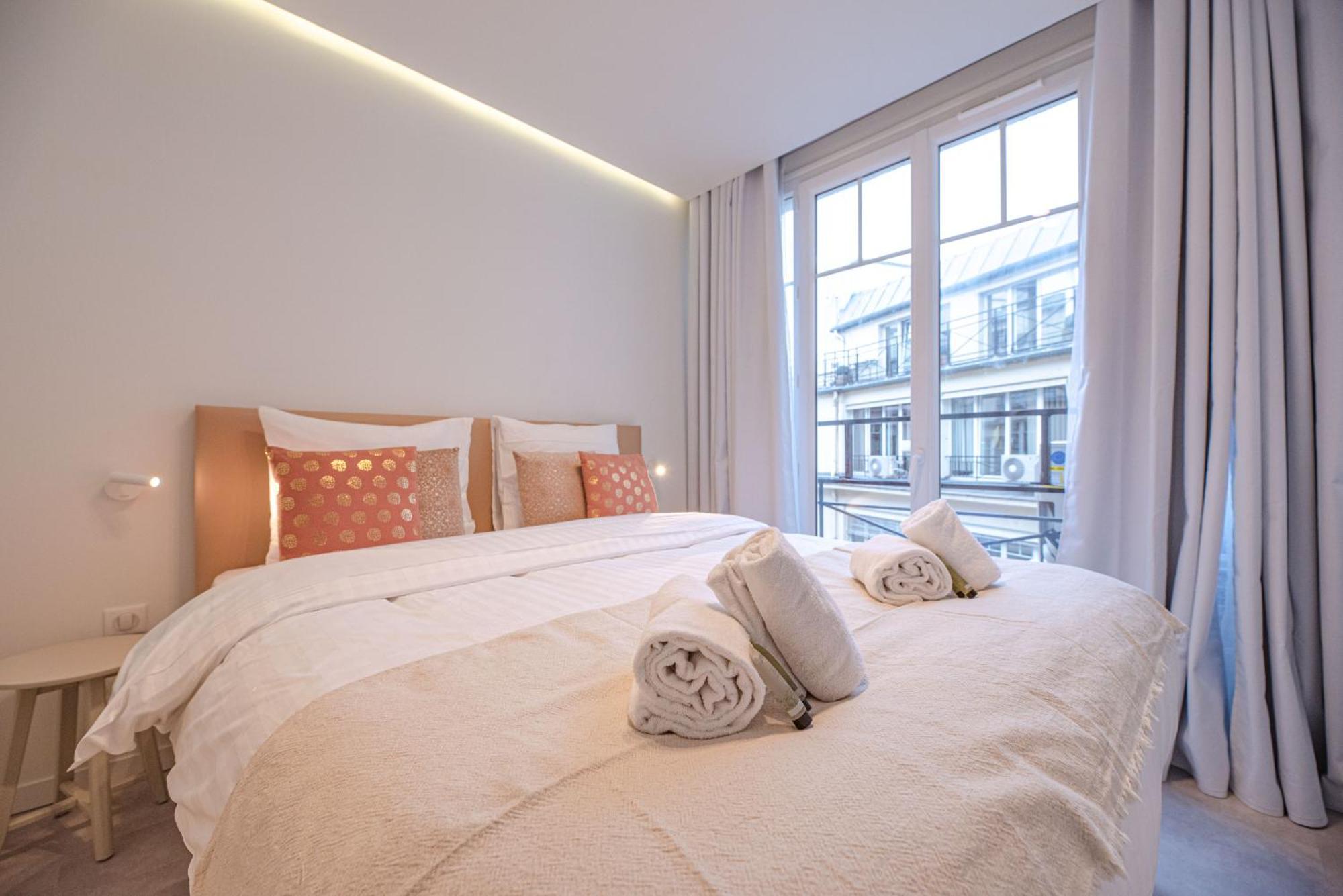Amazing Flat - Champs Elysees * Paris